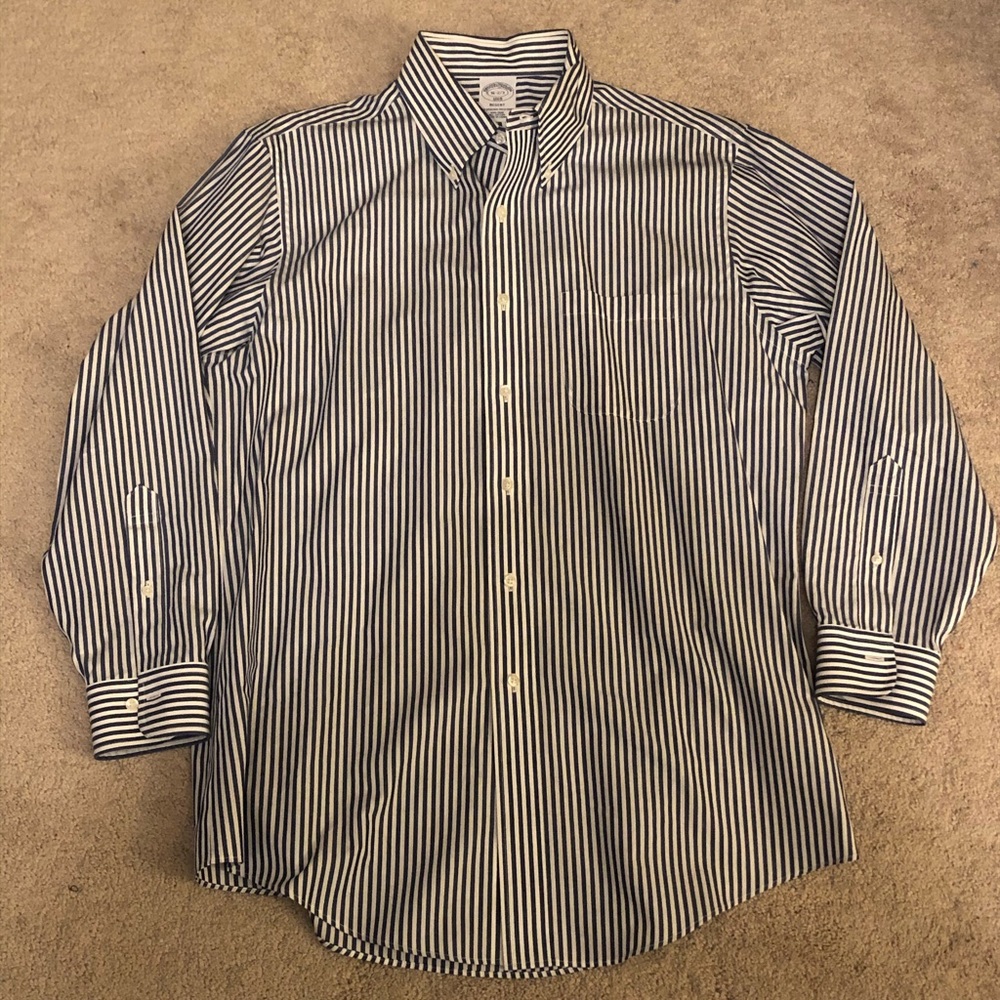 Men’s Brooks Brothers button down shirt